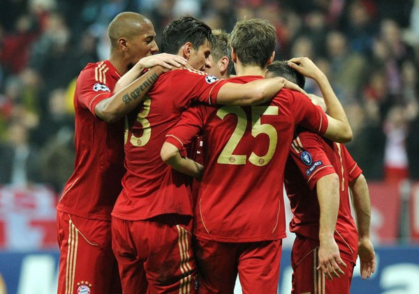 半场战报：乌迪内斯0-1热那亚，马利诺夫斯基点射（半场比分：热那亚1-0领先乌迪内斯，马利诺夫斯基点球命中）